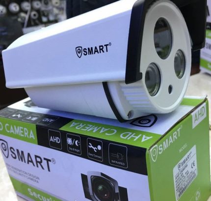 Il ressemble à une caméra analogique moderne