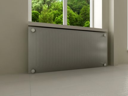 L'écran en métal est élégant et agréable sur le plan esthétique. Écran en métal