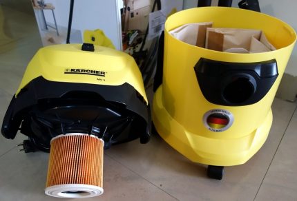 Dust box open Paper bag in a tank