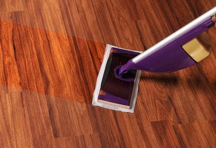 Comment acheter le meilleur aspirateur de lavage pour nettoyer un stratifié commercial L'aspirateur de lavage avec une buse pour un stratifié