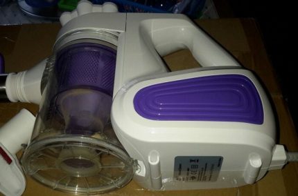 Dust collector with cyclone filter Dust container