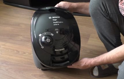 Aspirador de pó bosh bsg 62185