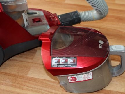 Aspirateur LG démonté