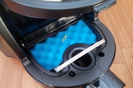 Sünger Filtre Temizliği Kaptaki sünger filtre