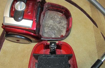 Dust collector with dust dissolved in water Filter system for cleaning