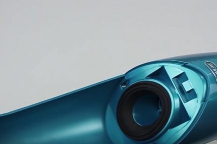 Vacuum cleaner dust collector installation Litter box latch