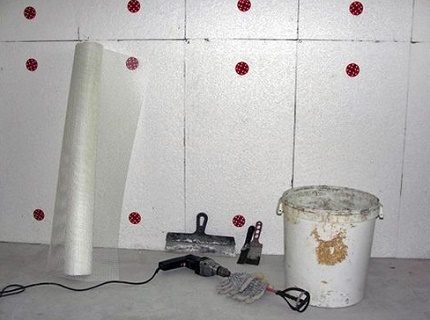 Isolante de parede com espuma