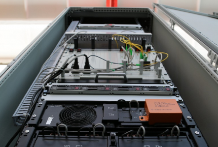 Le type de câble à fibre optique vous permet d'obtenir une connexion stable à une distance considérable Câble optique comme base du réseau