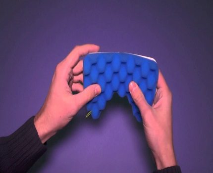 Le filtre prémoteur nécessite un dépoussiérage périodique Filtre moteur