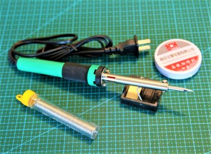 Outils et matériaux pour le soudage des conducteurs Kit de soudure