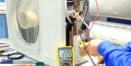 Optimum voltage 220 V Mains voltage measurement