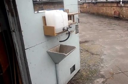 Bidon lavabo avec évier