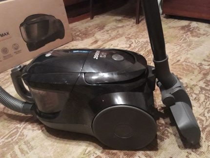 Aspirateur LG VK76A02NTL