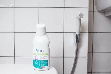 Glykolsäure zur Entfernung von schwarzen Schimmelpilzen im Badezimmer Dez Spray