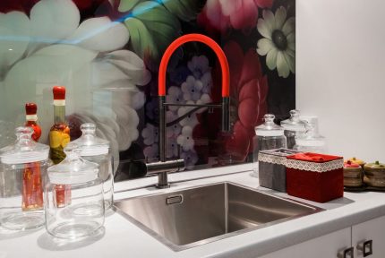 Omoikiri mixer in the interior