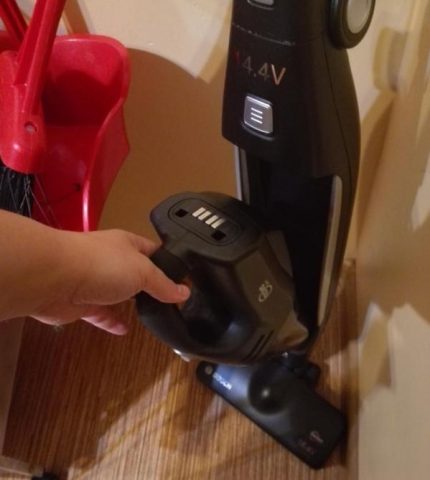 Aspirateur manuel Bosch Modèle Bosch BBHMOVE2N