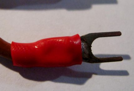 L'apparition de la fiche Borne à fourche isolée