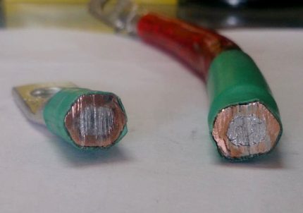 Connexion en section de fils avec manchon Manchon de pression sectionnel