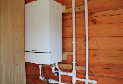 Connection of a heating system to an electric boiler Boiler connection
