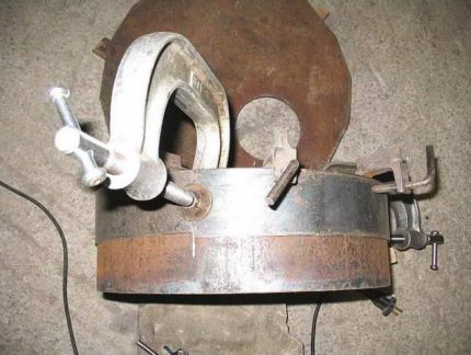 Fabrication du corps du réservoir de carburant pour le réchauffeur de gaz d'échappement bouchon de réservoir de carburant en cours d'exécution