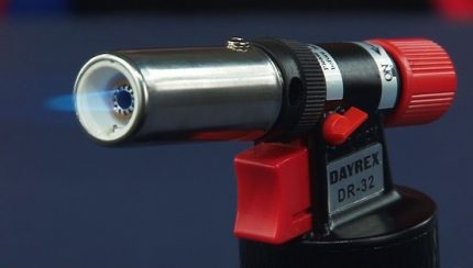 Boîtier d'allumage piézo et brûleur à gaz