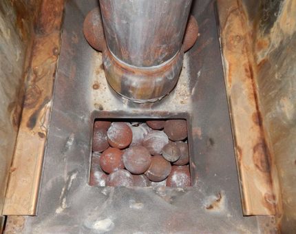 The use of cast iron cores as stones Cast iron cores in the furnace