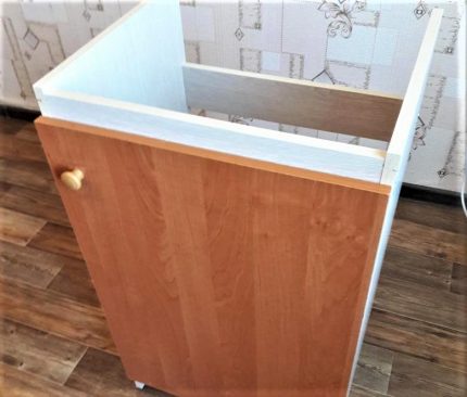 Small pedestal for mounting a kitchen sink Sink cabinet without countertop
