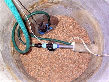 Pompe submersible bien