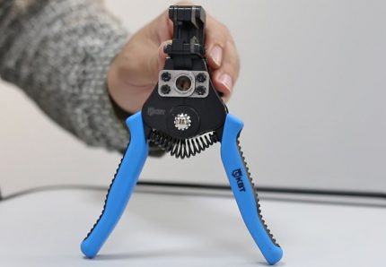 Décapant KVT pour dénuder les fils