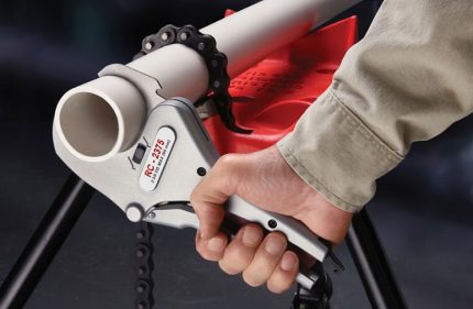 Utilisation d'un coupe-tube