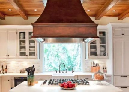 Capuche élégante au milieu de la cuisine Capuche dimensionnelle à l'intérieur