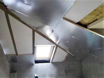 Panneaux PIR déjoués avec pare-vapeur Plaques PIR déjouées pour l'isolation