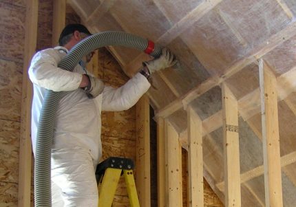 Pose à sec de ecowool Pose à sec de ecowool