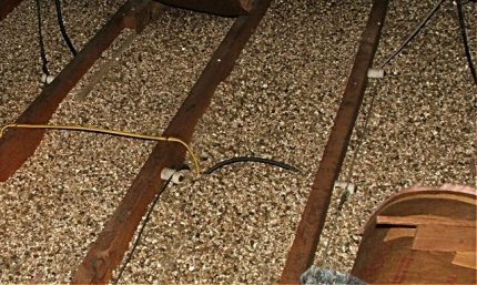 Vermiculite isolante en vrac