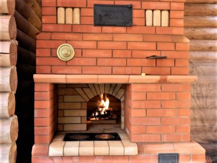 Poêle russe avec poêle