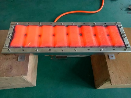 Emetteur IR avec buse en céramique nervurée