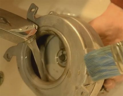 Reinigen der Cochlea- und Gasventilatorblätter