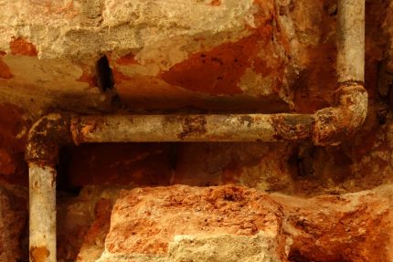 Tuyaux à gaz rouillés