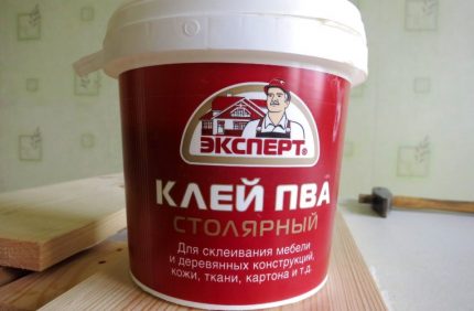 Colle à bois PVA Colle à bois PVA pour le travail du bois