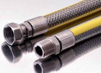 Tuyau pour connecter un panneau de gaz Tuyau pour connecter un panneau de gaz