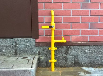 Entrada de gás de base para a casa