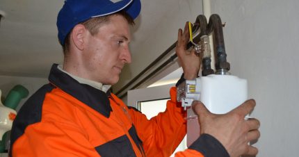 Gas meter installation