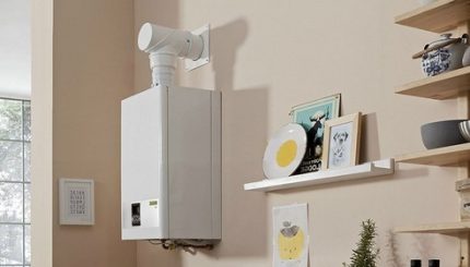 Chauffe-eau à gaz à l'intérieur