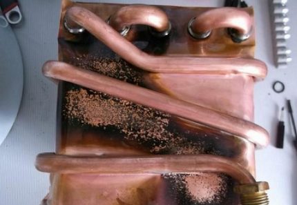 Überprüfen Sie den Wärmetauscher auf Löcher