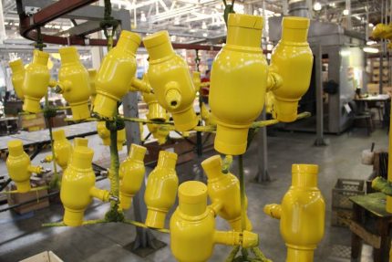 Grues de peinture en production Grues de peinture en production