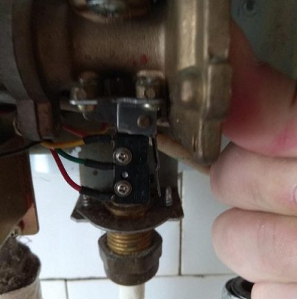 Inspection de microrupteurs Inspection de microrupteurs