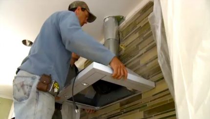 Installer une hotte dans la cuisine Installer une hotte dans la cuisine