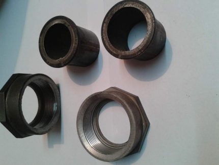 Pièces pour le montage d'un compteur de gaz Pièces pour le montage d'un compteur de gaz