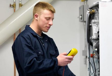 Employé du centre de services Proterm