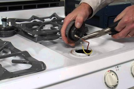 Démontage de la cuisinière à gaz Démontage de la cuisinière à gaz